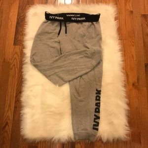 IVY PARK Logo Joggers